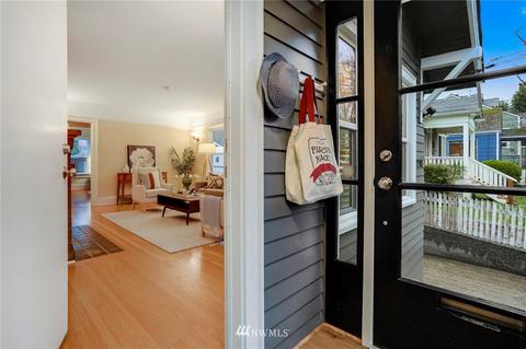 2202 N 60th St, Seattle, WA 98103 photo 4