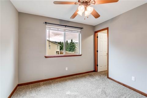 209 Ames St NE, Orting, WA 98360 photo 22