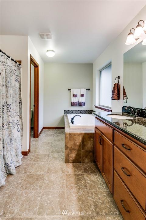 209 Ames St NE, Orting, WA 98360 photo 19