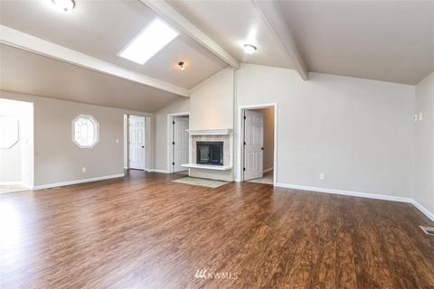 4802 Picnic Point Rd, Edmonds, WA 98026 photo 3