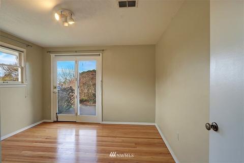 215 Upper Edmonds St, Edmonds, WA 98020 photo 13
