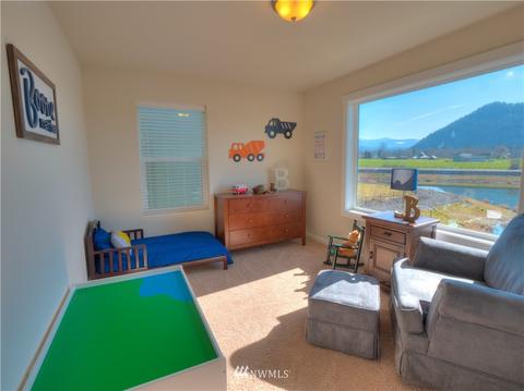 626 Sigrist Dr E, Enumclaw, WA 98022 photo 27