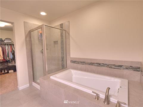 626 Sigrist Dr E, Enumclaw, WA 98022 photo 13