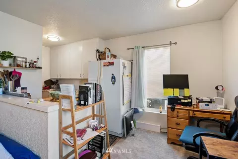 1010 N 45th St, Seattle, WA 98103 photo 15