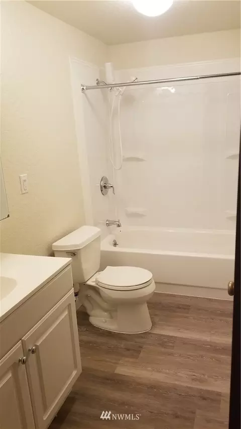 1010 N 45th St, Seattle, WA 98103 photo 16