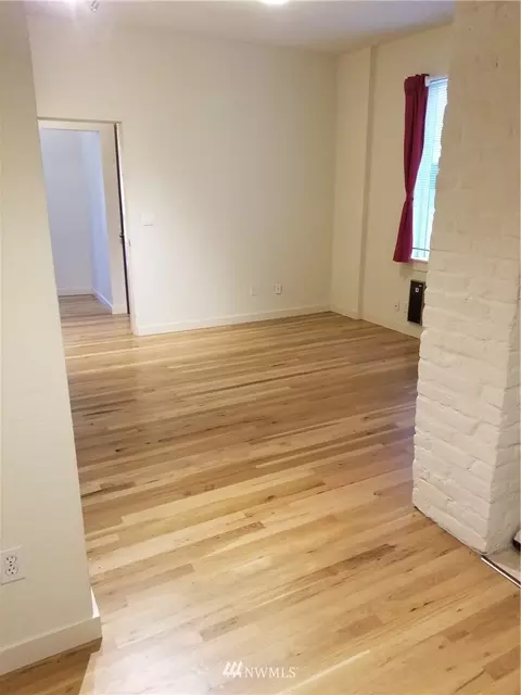 1010 N 45th St, Seattle, WA 98103 photo 7