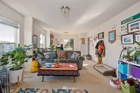 1010 N 45th St, Seattle, WA 98103 photo 12