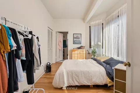 1010 N 45th St, Seattle, WA 98103 photo 6