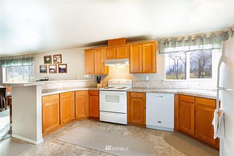 2756 E Badger Rd, Everson, WA 98247 photo 4