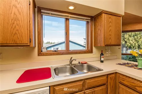 61 S Olympic View Ave, Sequim, WA 98382 photo 9