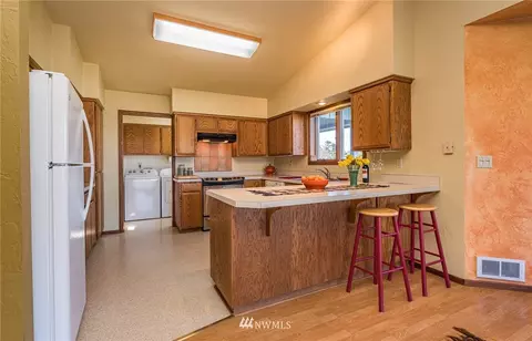 61 S Olympic View Ave, Sequim, WA 98382 photo 8