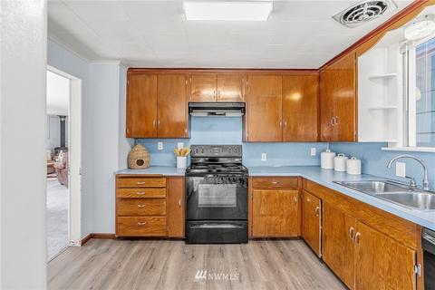 1117 E Marine View Dr, Everett, WA 98201 photo 11