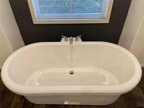 813 Tipsoo Loop S, Rainier, WA 98576 photo 17
