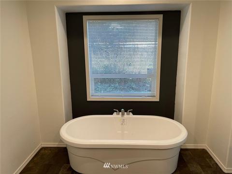 813 Tipsoo Loop S, Rainier, WA 98576 photo 16