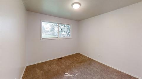 1816 Florence St, Enumclaw, WA 98022 photo 11