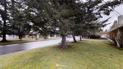 1816 Florence St, Enumclaw, WA 98022 photo 2