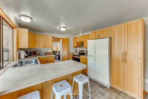 633 Harvest Rd, Bothell, WA 98012 photo 13