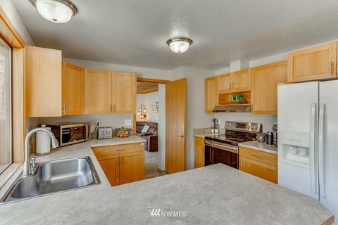 633 Harvest Rd, Bothell, WA 98012 photo 16