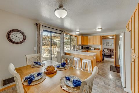 633 Harvest Rd, Bothell, WA 98012 photo 11