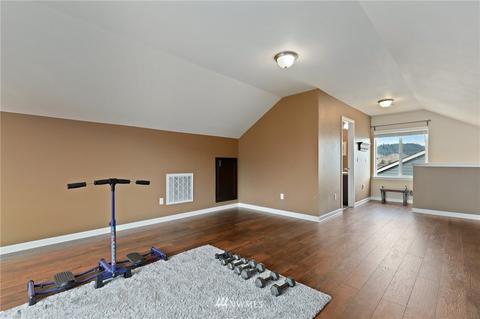 215 Balmer St SW, Orting, WA 98360 photo 23