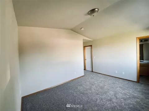 566 E Marine View Dr #A, Everett, WA 98201 photo 17