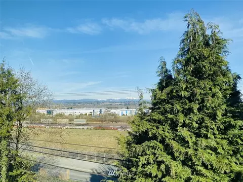 566 E Marine View Dr #A, Everett, WA 98201 photo 22