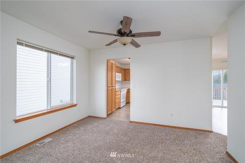 1912 199th St E, Spanaway, WA 98387 photo 4
