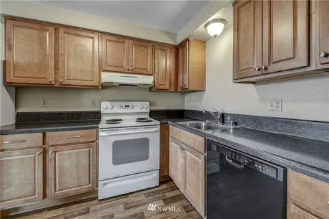 19611 24th Dr SE, Bothell, WA 98012 photo 6