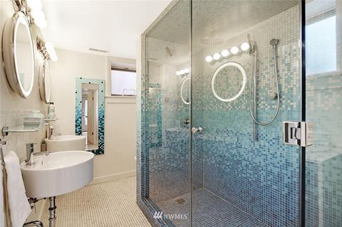 1122 N 77th St, Seattle, WA 98103 photo 21