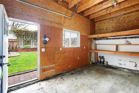 1122 N 77th St, Seattle, WA 98103 photo 33