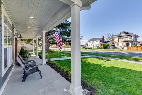 1425 Rucker Ave, Everett, WA 98201 photo 2