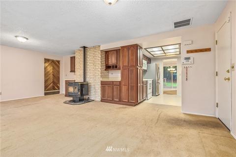 414 208th St SE, Bothell, WA 98012 photo 17