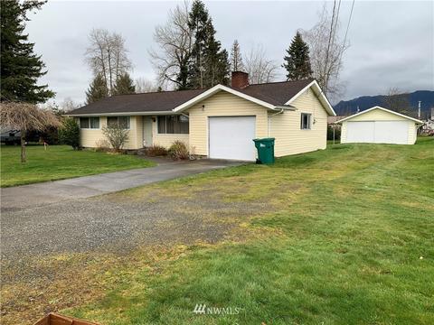 3415 Porter St, Enumclaw, WA 98022 photo 2