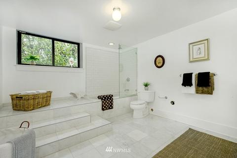 1111 E Hamlin St, Seattle, WA 98102 photo 27