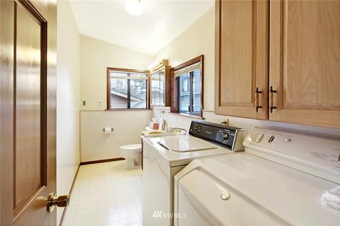 1206 16th Ave E, Seattle, WA 98112 photo 9
