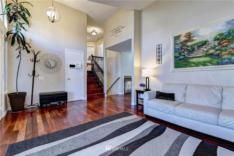 8932 W Mall Dr, Everett, WA 98208 photo 4