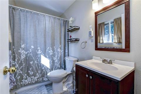 8932 W Mall Dr, Everett, WA 98208 photo 14