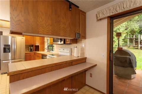 801 Duchess Rd, Bothell, WA 98012 photo 10