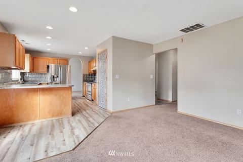 8608 204th St Ct E, Spanaway, WA 98387 photo 9