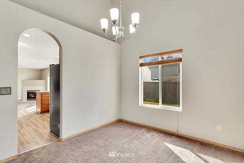 8608 204th St Ct E, Spanaway, WA 98387 photo 4