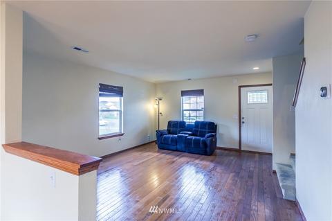 1017 Boatman Ave NW, Orting, WA 98360 photo 8