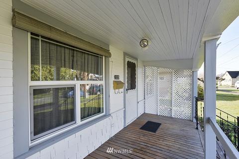 1335 Marion St, Enumclaw, WA 98022 photo 3
