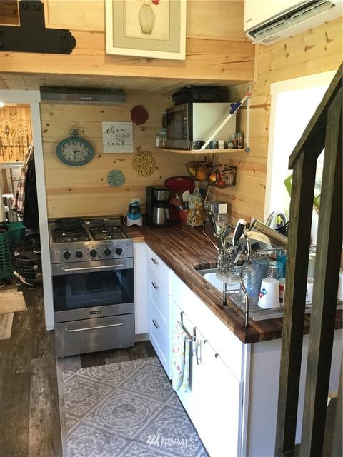 600 Emerald Lake Dr E, Grapeview, WA 98546 photo 8