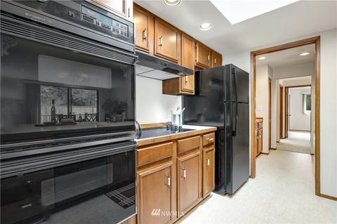 8935 NE 192nd Pl, Bothell, WA 98011 photo 9