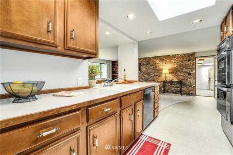 8935 NE 192nd Pl, Bothell, WA 98011 photo 10