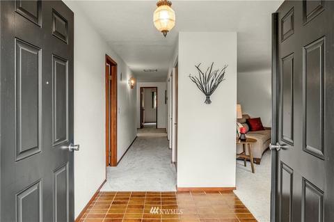 8935 NE 192nd Pl, Bothell, WA 98011 photo 4