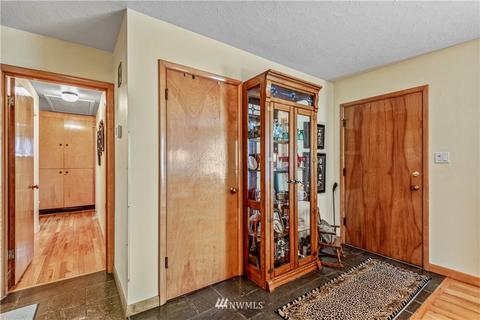 2056 Cascade Way, Longview, WA 98632 photo 3