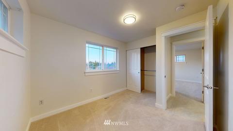 357 77th St, Seattle, WA 98103 photo 17