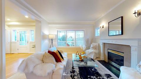 357 77th St, Seattle, WA 98103 photo 8