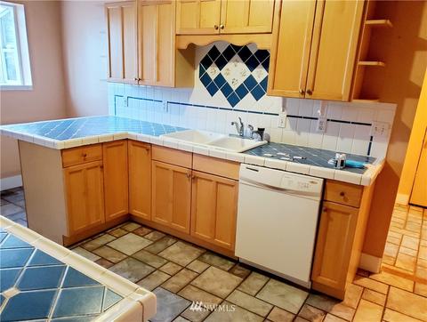 1805 Loraine St, Enumclaw, WA 98022 photo 3